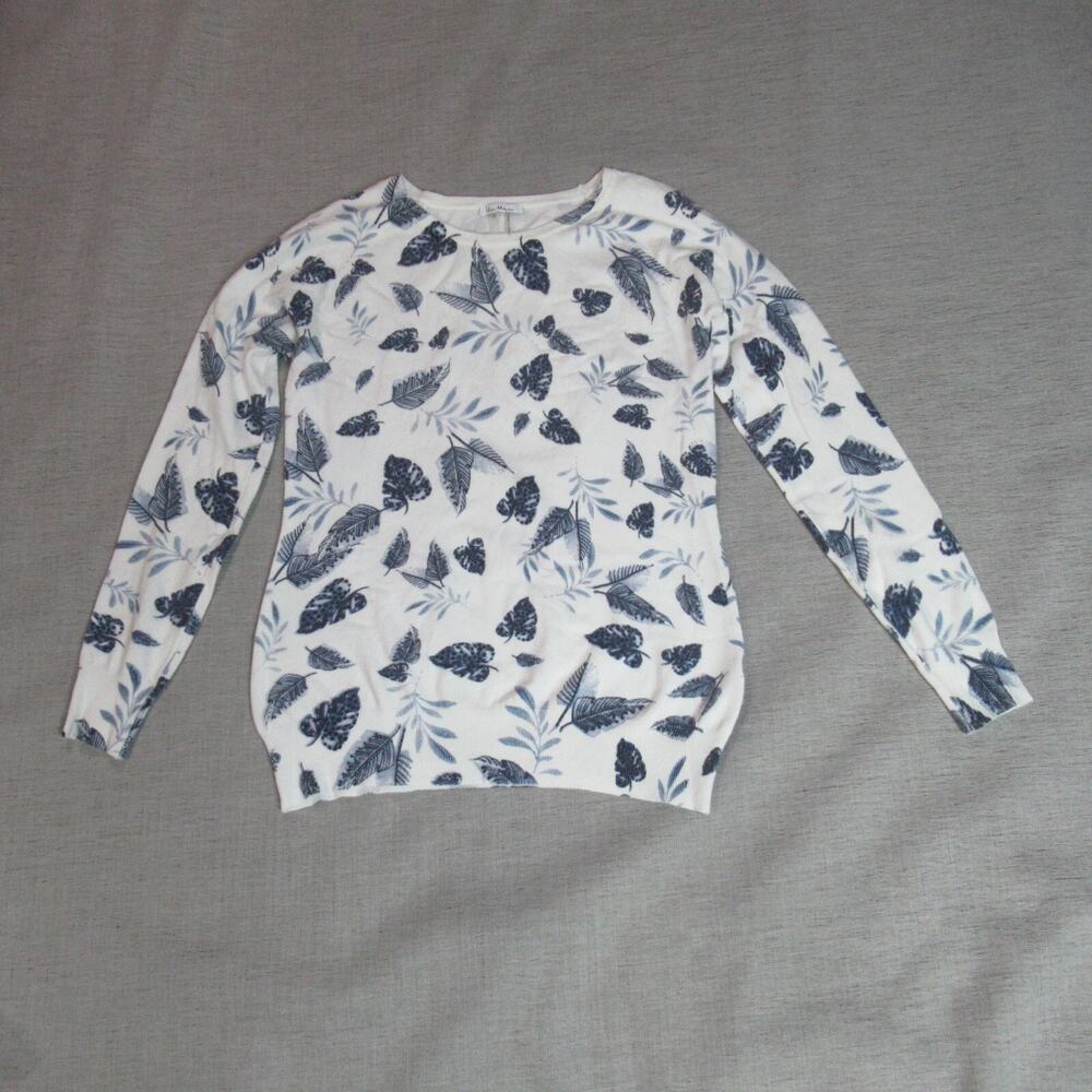 Vila Milano Sweater Womens M White Knit Blue Leaves New England Preppy Fall Soft